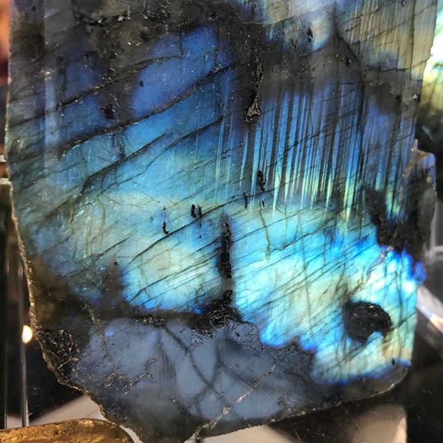 aurora rock stone gem and mineral show